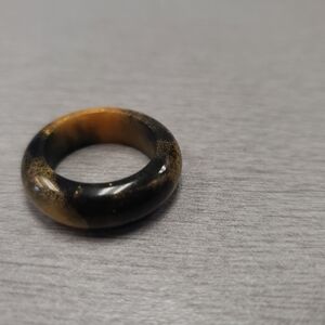 Handmade Epoxy Resin Ring – Gold & Black (Size 6)